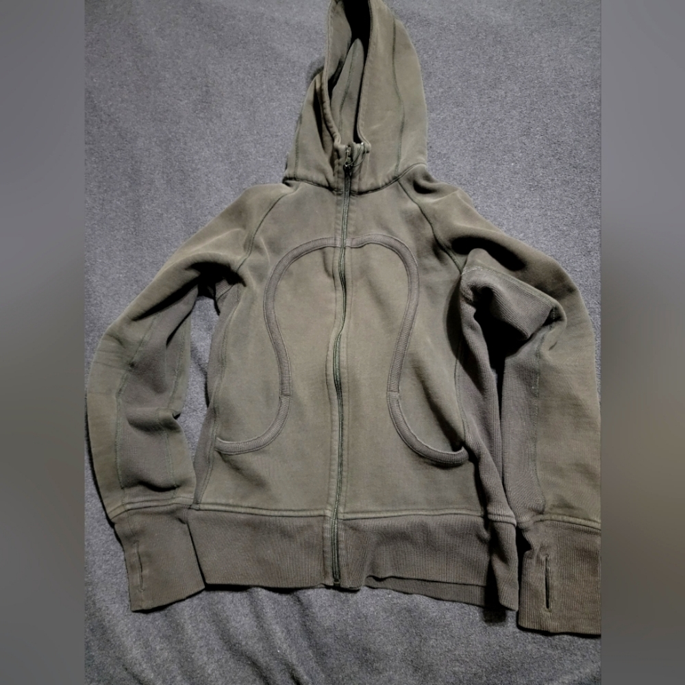 Lululemon Scuba Hoodie Size 8 Army Green